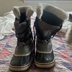 Sorel Gray and Black Waterproof Winter Boots with Shearling Cuff